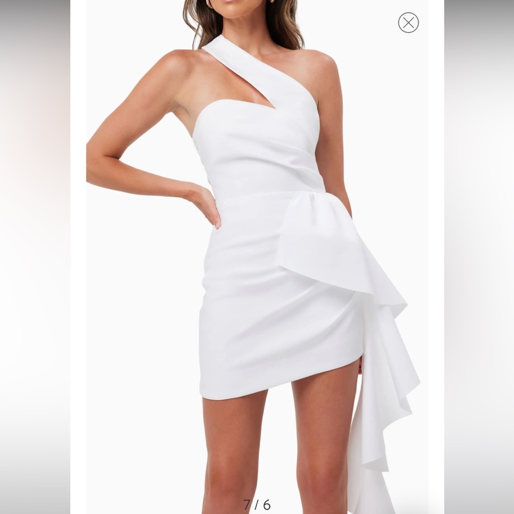 Convergence Ruffle One-Shoulder Sheath Minidress
ELLIATT